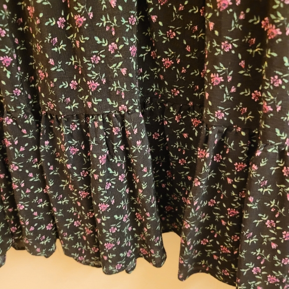 Zara Floral Prairie Style Dress - Picture 5 of 6